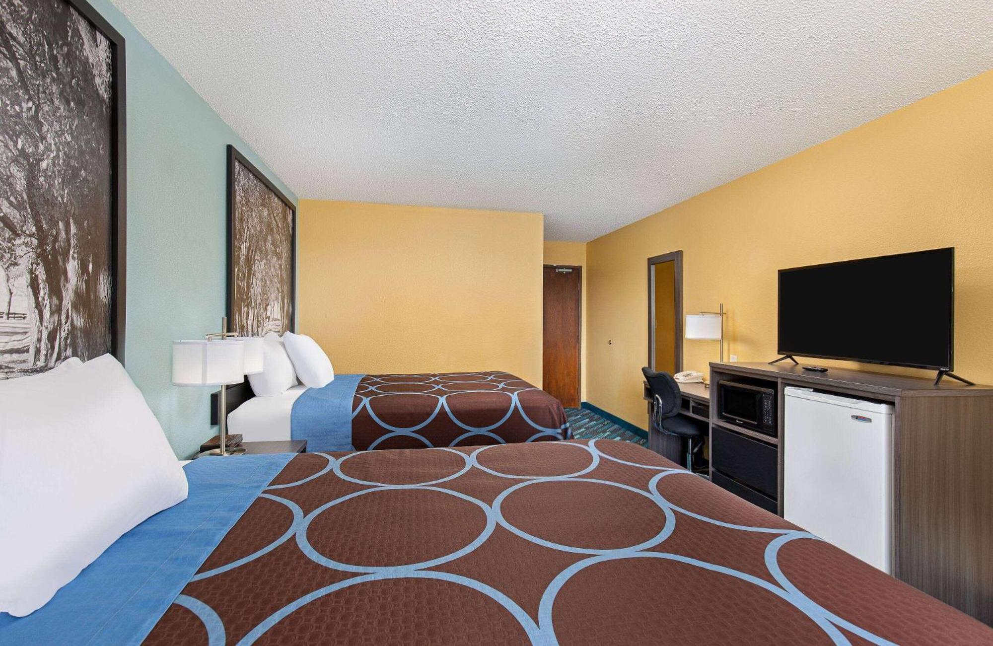Super 8 By Wyndham Somerset Exterior foto